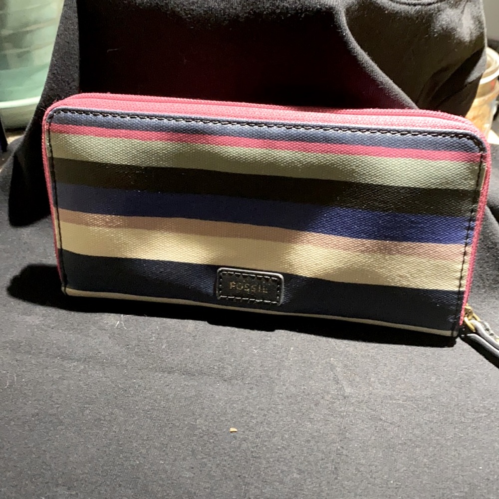 Fossil Wallet - image 2